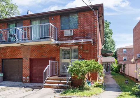 43-09 215th Pl, Bayside, NY 11361