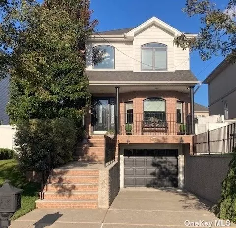 167 Manhattan St, Staten Island, NY 10307