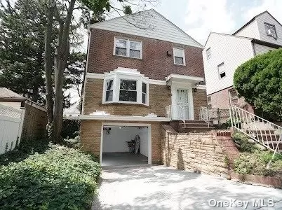 84-68 161 St, Jamaica Hills, NY 11432