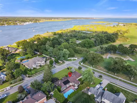 392 Great River Rd, Great River, NY 11739