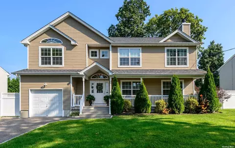 47 Delamere St # c, Huntington, NY 11743