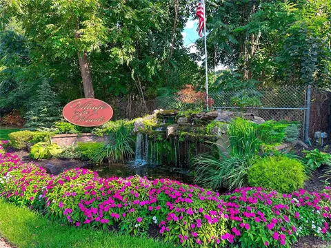 16 Fir Ct #16, Selden, NY 11784