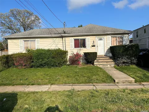 54 Nassau Pkwy, Hempstead, NY 11550 photo 1