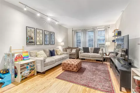 102-40 67th Dr #3E, Forest Hills, NY 11375