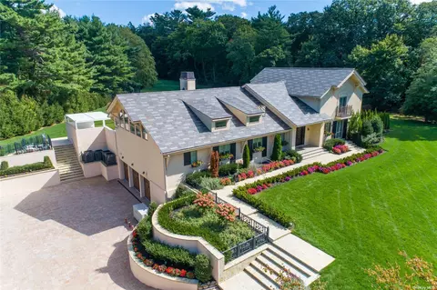 83 Old Westbury Rd, Old Westbury, NY 11568