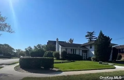 780 Hillcrest Pl, Valley Stream, NY 11581