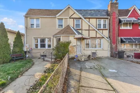 114-30 202nd St, Saint Albans, NY 11412