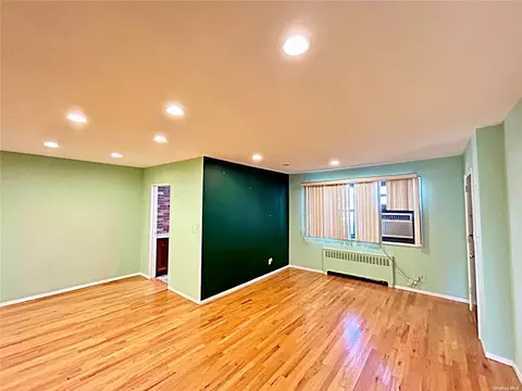 16-05 Utopia Pkwy #1ND, Whitestone, NY 11357