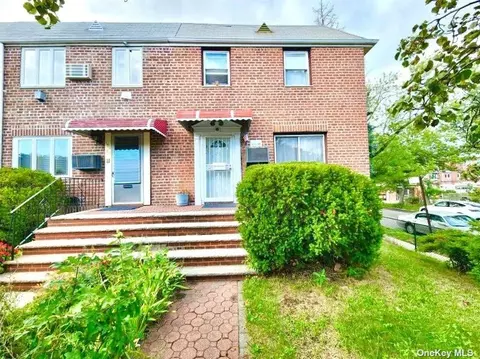 150-61 78th Rd, Kew Garden Hills, NY 11367