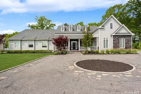 20 Stargazer Dr #20A, Eastport, NY 11941