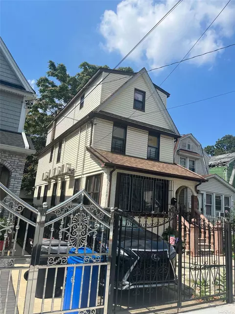 100-44 202nd St, Jamaica, NY 11423