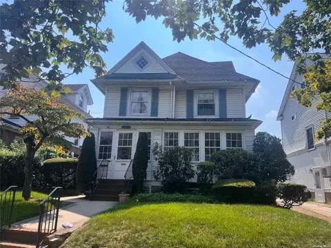 150-46 33rd Ave, Flushing, NY 11354