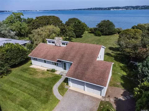 80 Old West Lake Dr, Montauk, NY 11954