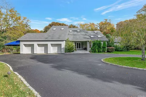 66 Furman Ave, Patchogue, NY 11772
