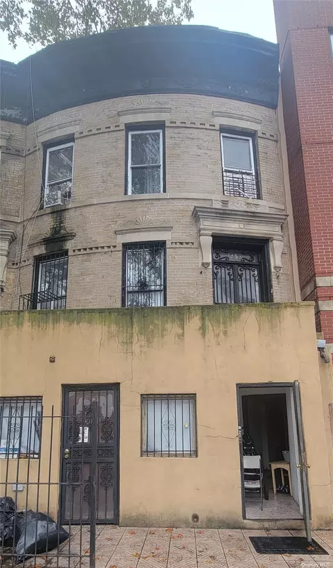 1453 Eastern Pkwy, Brooklyn, NY 11233