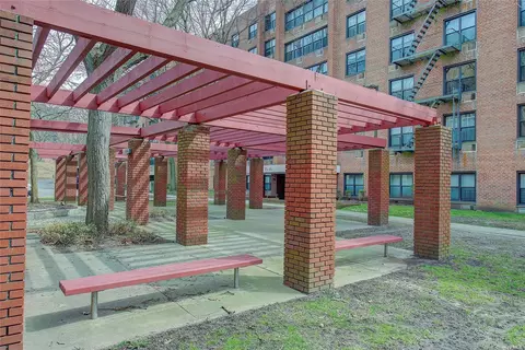 75-34 Bell Blvd #2-E, Bayside, NY 11364