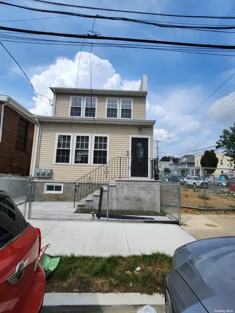 170-17 107th Ave, Jamaica, NY 11433