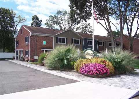 40 W 4th St # -4, Patchogue, NY 11772