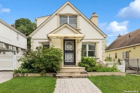 48-57 186th St, Fresh Meadows, NY 11365