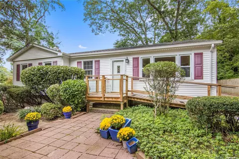 47 Great River Dr, Sound Beach, NY 11789