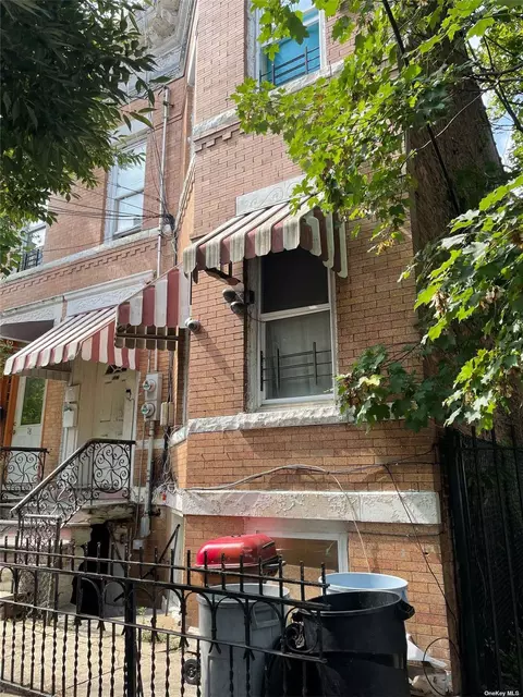 76 Crystal St, Brooklyn, NY 11208