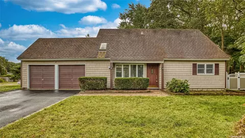 49 Harford Dr, Coram, NY 11727