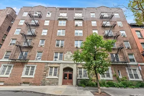 19 Grace Ct #4D, Brooklyn, NY 11201