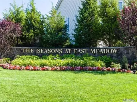 388 Spring Dr #388, East Meadow, NY 11554