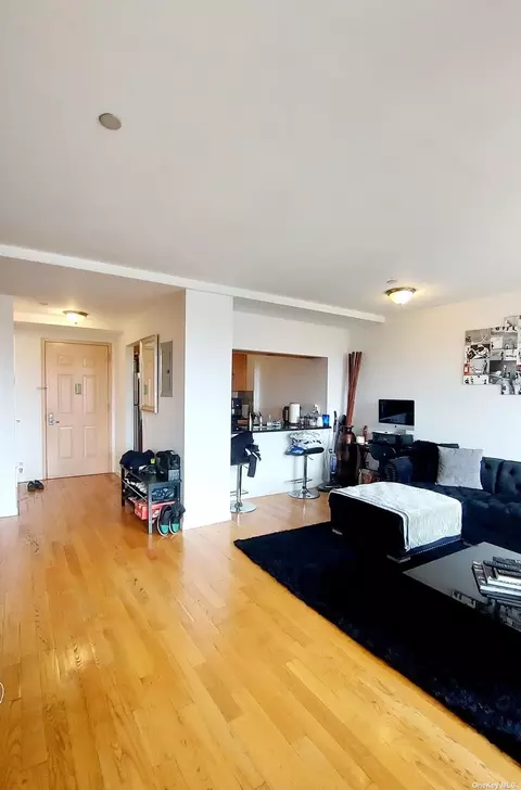 45-06 64th St #7K, Woodside, NY 11377