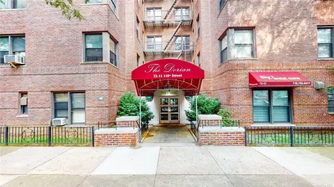 72-11 110th St #4F, Forest Hills, NY 11375