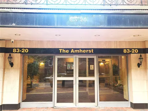 83-20 141st St #2 G, Jamaica, NY 11435
