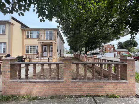 109 57 209th Pl, Queens Village, NY 11429