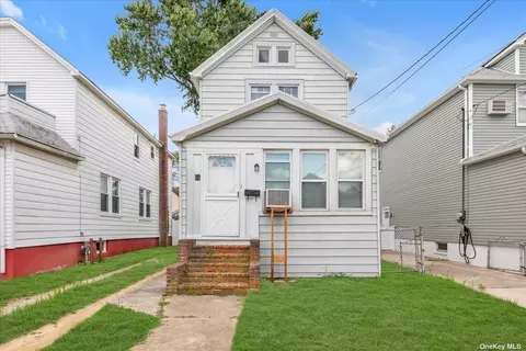 66 Putnam Ave, Valley Stream, NY 11580
