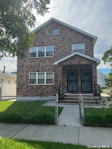 97-20 222nd St, Queens Village, NY 11429