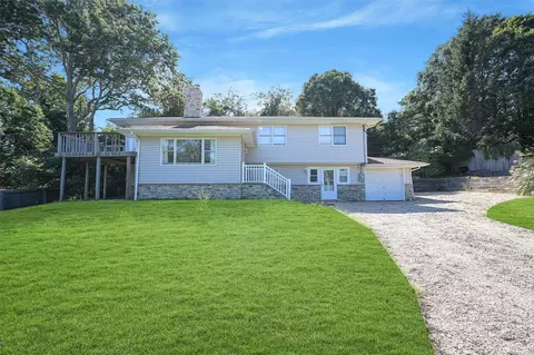 214 Fairview Ave, Montauk, NY 11954