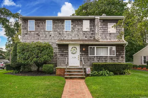 1790 Stuyvesant Ave, Merrick, NY 11566