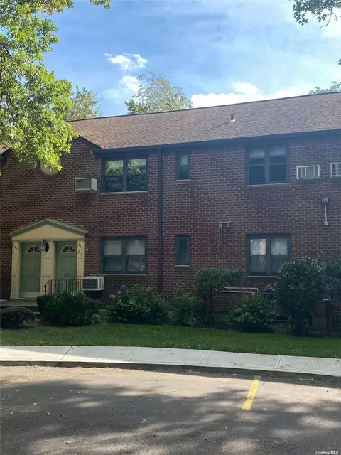 245-26 62nd Ave #G-6 UP, Douglaston, NY 11362