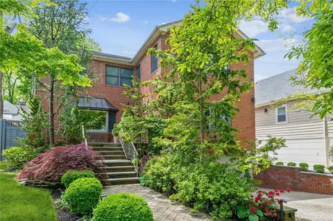 86-56 Marengo St, Holliswood, NY 11423