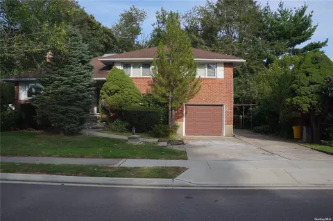 59 Whitman Ave, Syosset, NY 11791