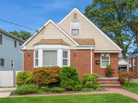 506 Harding Ave, West Hempstead, NY 11552