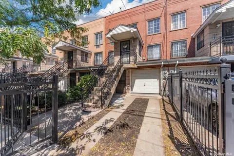 1579 Saint Marks Ave, Brooklyn, NY 11233