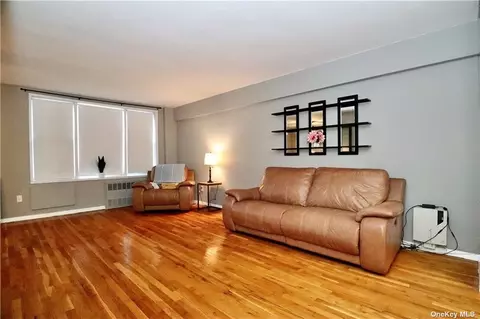 9602 4th Ave #2A, Brooklyn, NY 11209