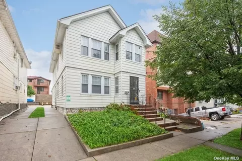 43-46 160th St, Flushing, NY 11358
