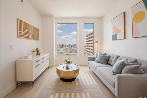136-18 Maple Ave #12G, Flushing, NY 11355