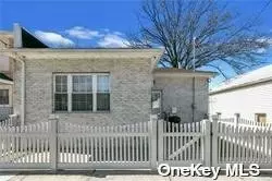 128-34 Inwood St, Jamaica, NY 11436
