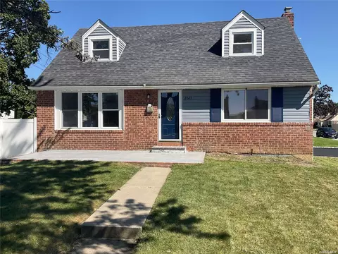 2625 Beech St, East Meadow, NY 11554