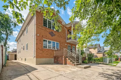 109-36 122nd St, South Ozone Park, NY 11420