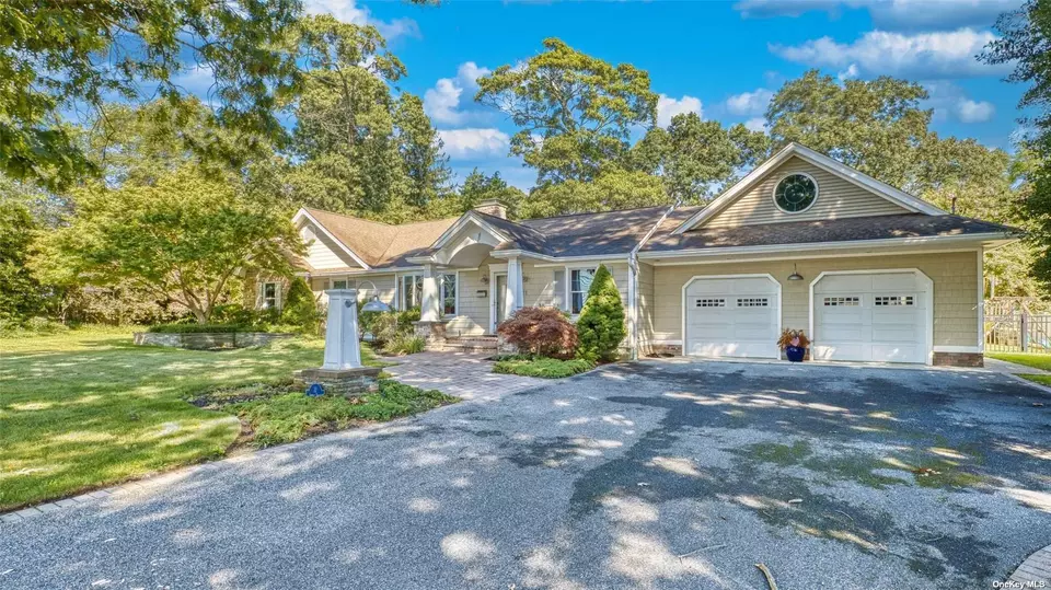 11 Shebar Dr, Islip, NY 11751 35 Photos Movoto