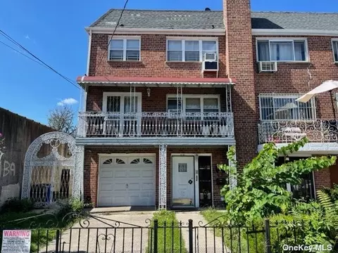 57-62 74th St, Middle Village, NY 11379