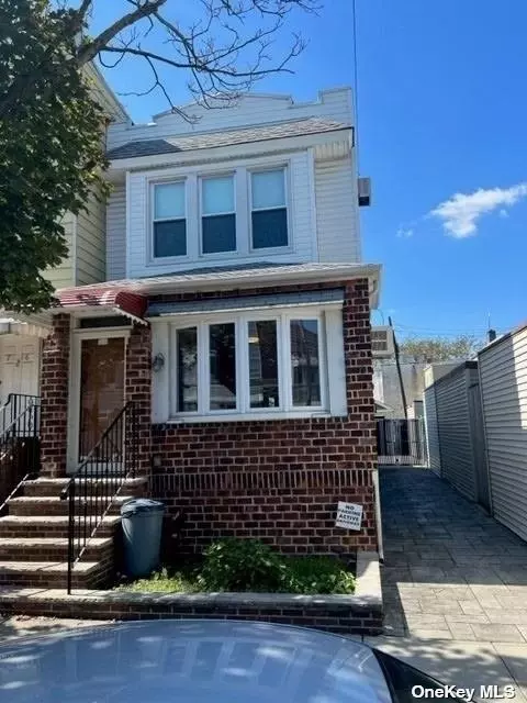 72-14 72nd St, Glendale, NY 11385